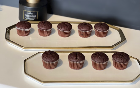 TREND HOME COLLECTION Set aus 2 Desserttellern, weiß mit Goldrand 