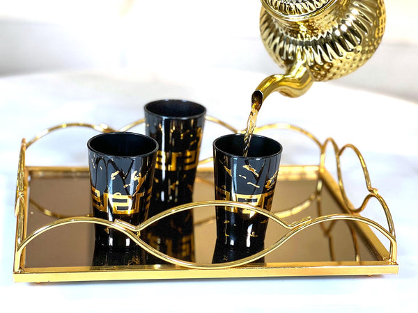 Set aus 12 Schwarzteegläsern mit dickem Goldrand