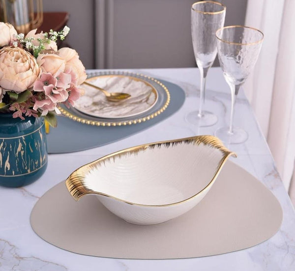 TREND HOME BOWL Tiefer Servierteller aus weißem/goldenem Porzellan 32 cm