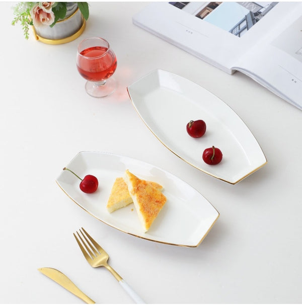 TREND HOME Set aus 2 Desserttellern, weiß mit Goldrand 