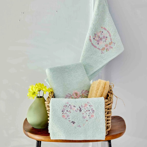 KARACA HOME ELENIE 3er-Set bestickte Handtücher